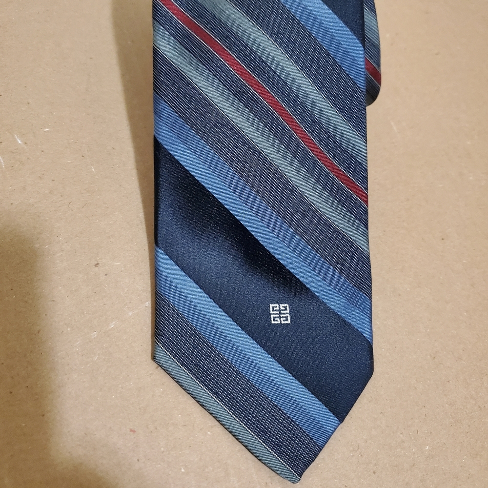 Vintage Givenchy Men's Tie red blue